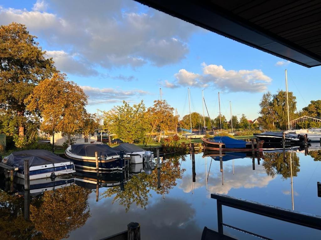 Quiet Waterloft Near Amsterdam And Schiphol Ws11 Hotel Aalsmeer Eksteriør billede